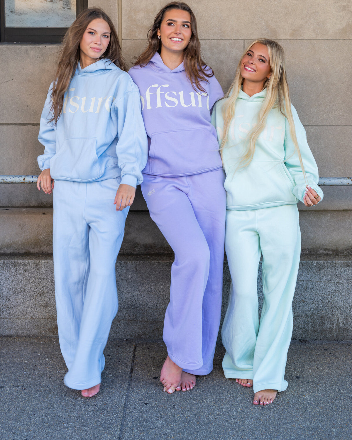 Offsure Print Pullover in Light Purple, worn with the set